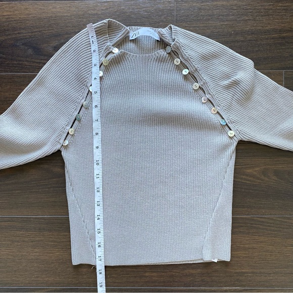 ZARA | Ribbed long sleeve - Picture 9 of 9